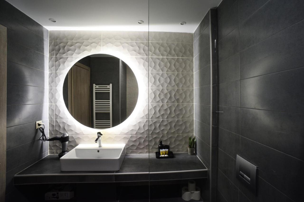 Porto Boutique #A Apartment เทสซาโลนิกิ ภายนอก รูปภาพ